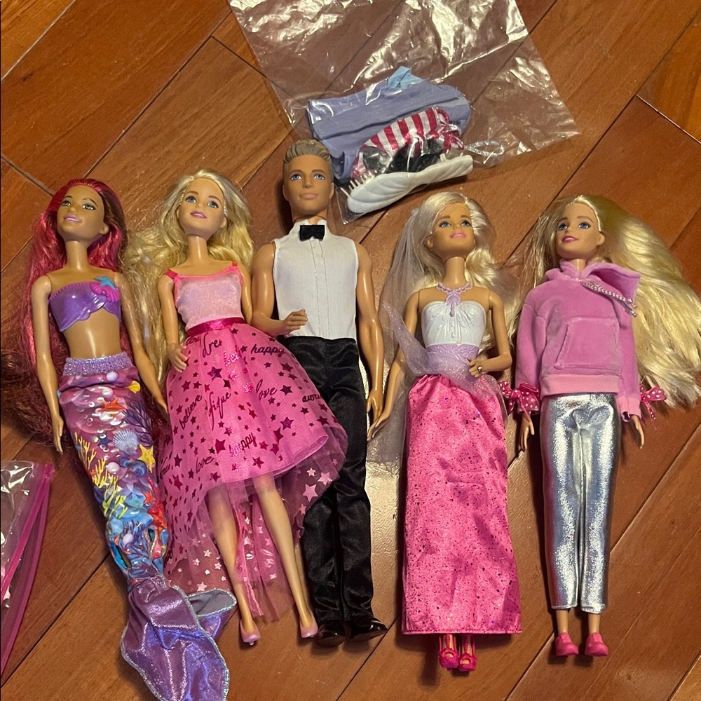 Barbie doll lot